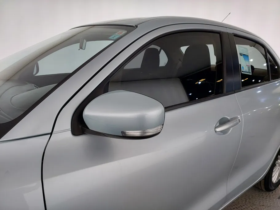 2025 سوزوكي Dzire GL 