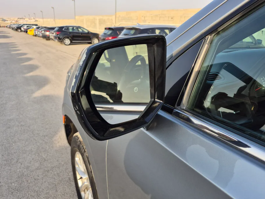 2023 شفروليه Suburban LS 