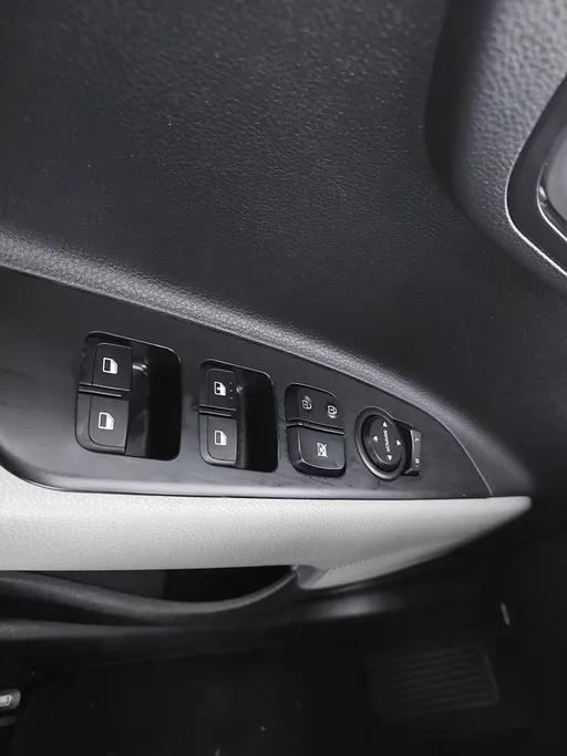 2023 Kia Rio LX 