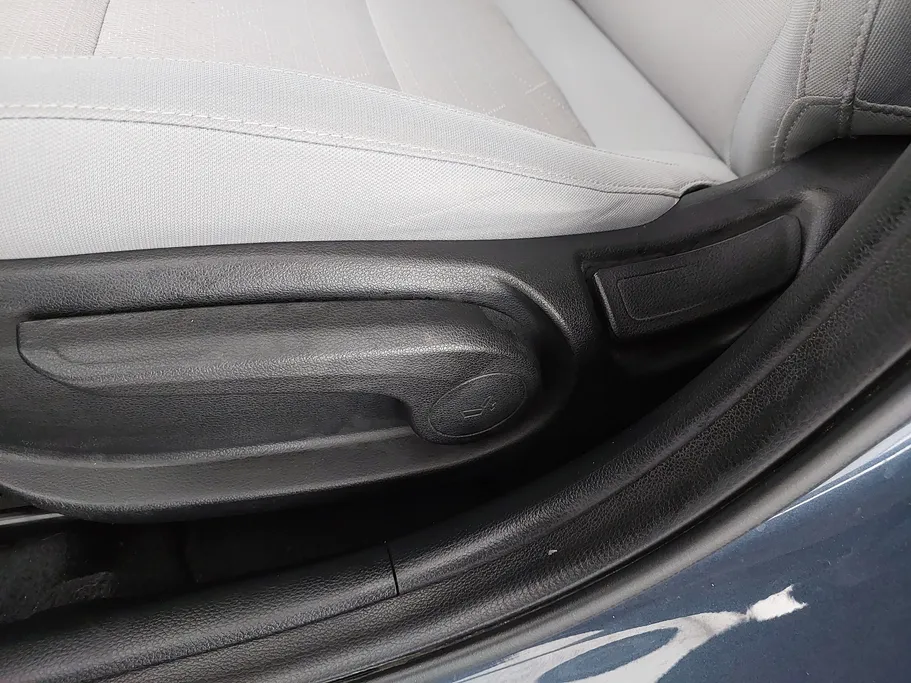 2023 Kia Rio LX 