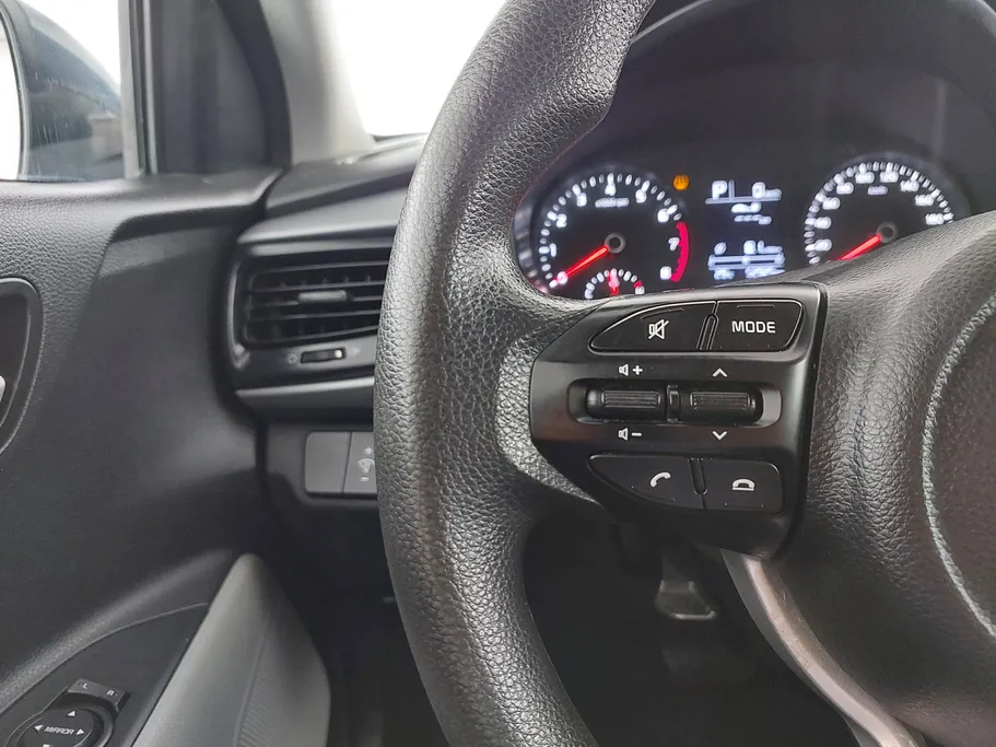 2023 Kia Rio LX 