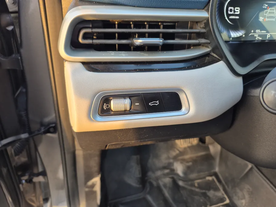 2023 Geely Emgrand GF 