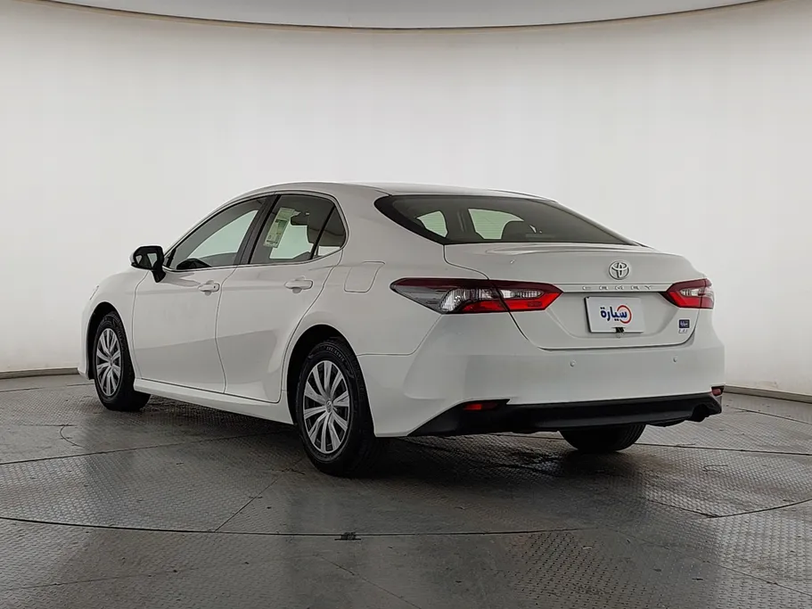 2022 تويوتا Camry  LE STD 