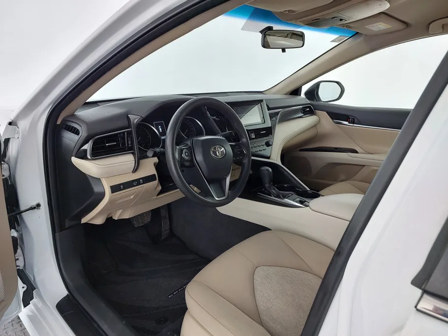 2022 تويوتا Camry  LE STD 
