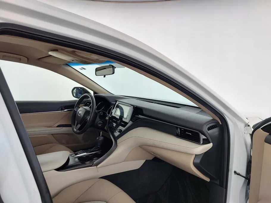 2022 تويوتا Camry  LE STD 