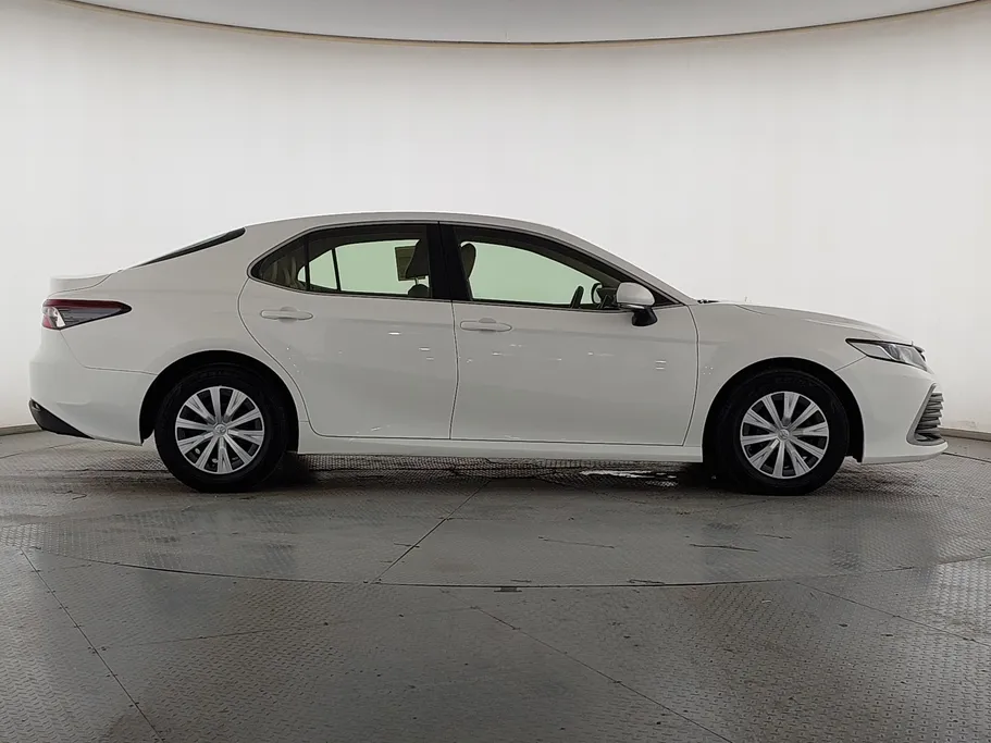 2022 تويوتا Camry  LE STD 
