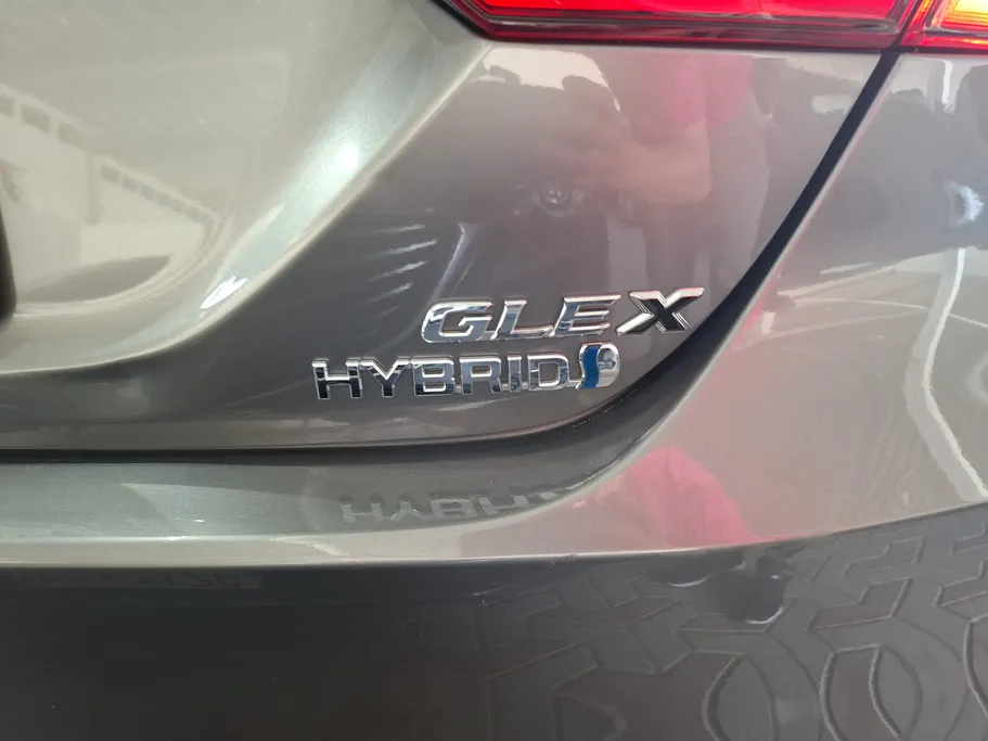 تويوتا كامري GLEX 2024 