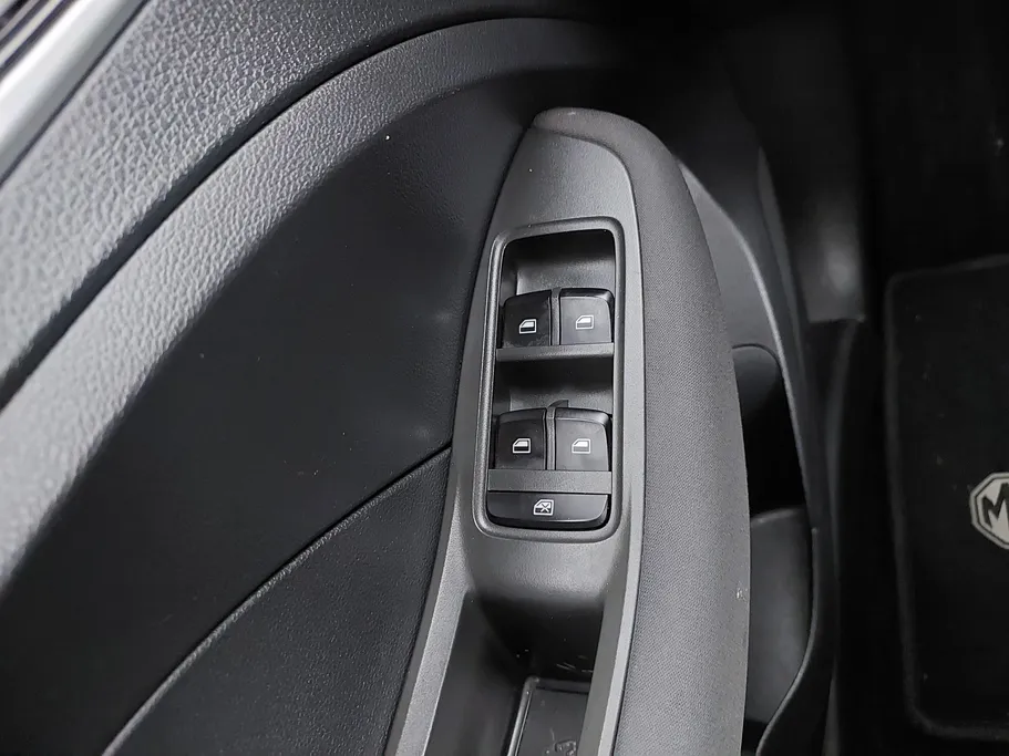 2022 MG ZS STD 