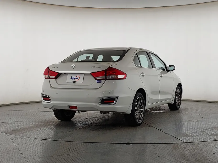 2023 سوزوكي Ciaz GLX 