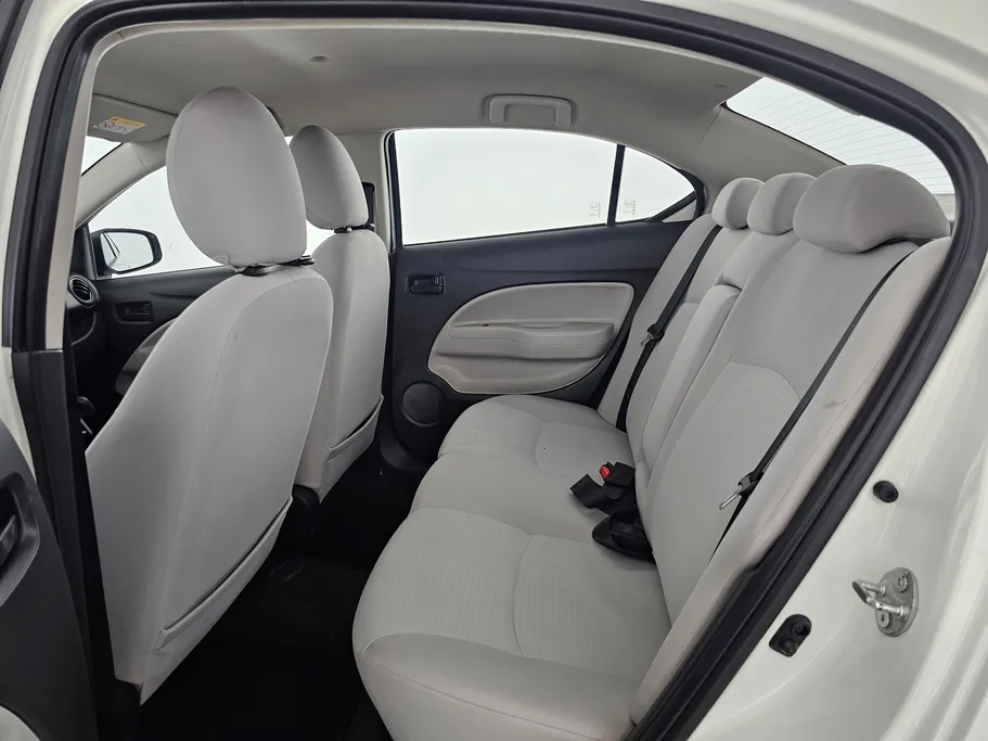 2022 Mitsubishi Attrage GLX LL 