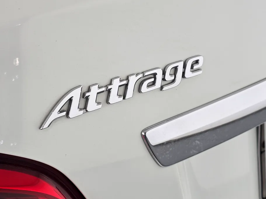 2022 Mitsubishi Attrage GLX LL 