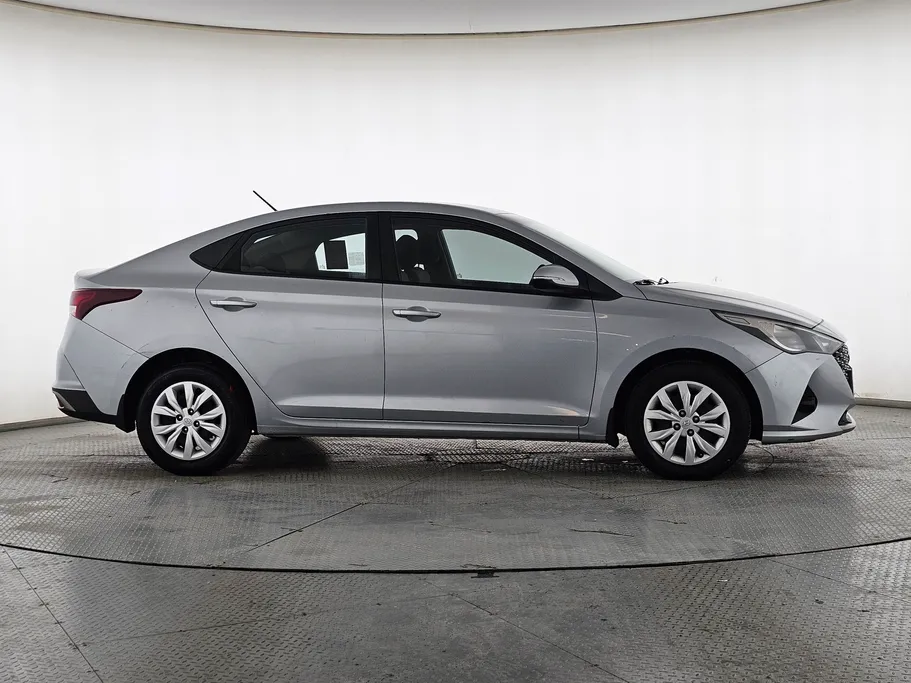 2022 Hyundai Accent Smart 
