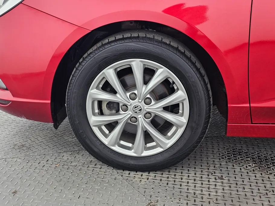 2023 MG 5 STD 