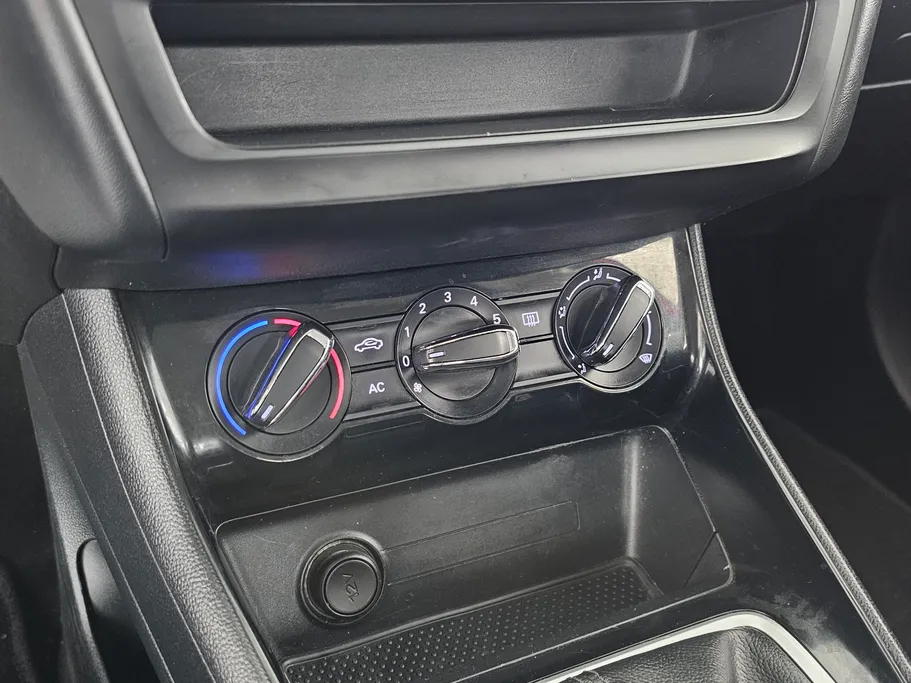 2023 MG 5 STD 