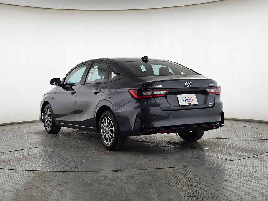 2024 Toyota Yaris  Y 