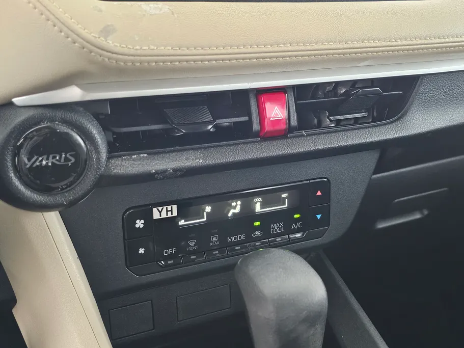 2024 Toyota Yaris  Y 