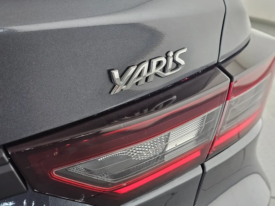 2024 Toyota Yaris  Y 