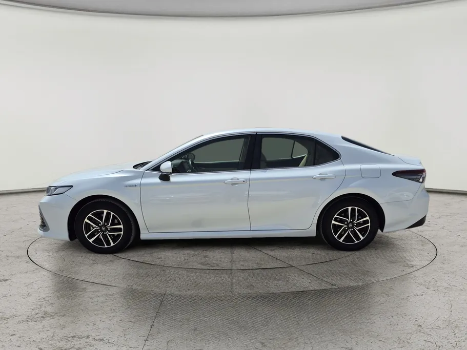 2023 Toyota Camry  LE HEV 