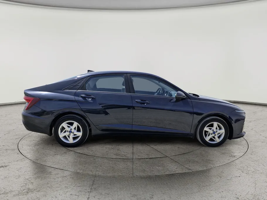 2024 Hyundai Accent Fleet 