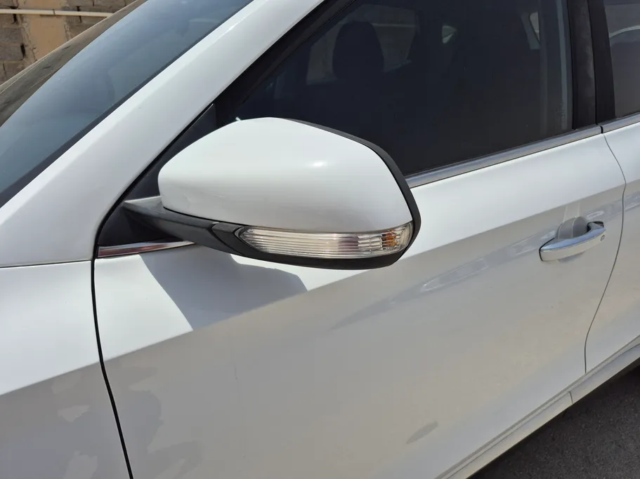2023 ام جي ZS STD 