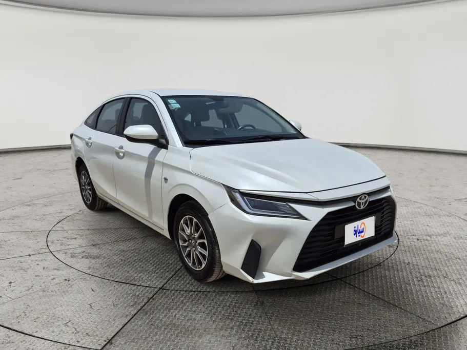 2023 Toyota Yaris  Y 