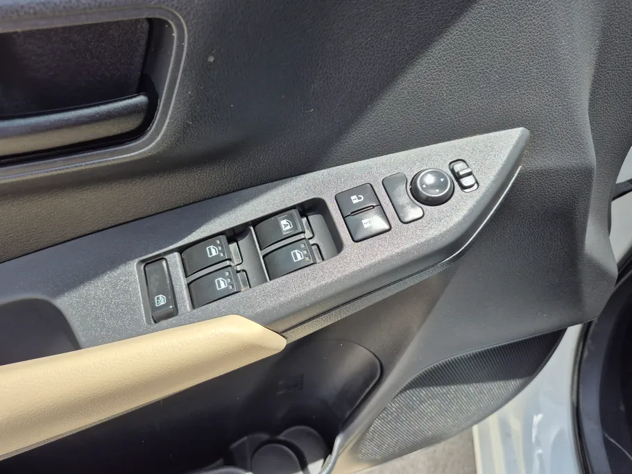 2023 Toyota Yaris  Y 