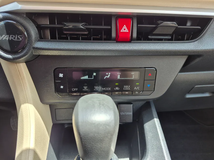 2023 Toyota Yaris  Y 