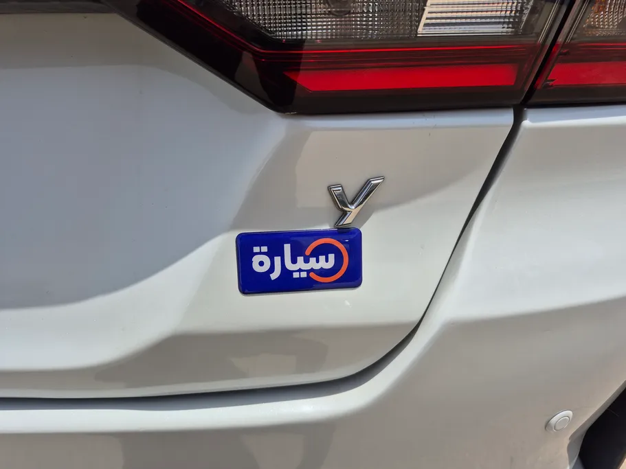 2023 Toyota Yaris  Y 