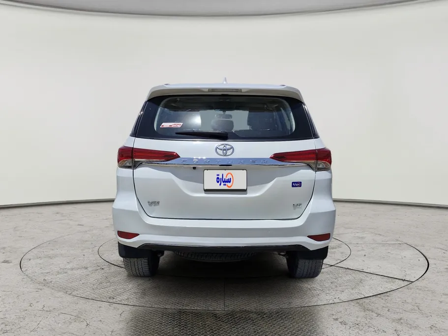 2023 Toyota Fortuner VX 