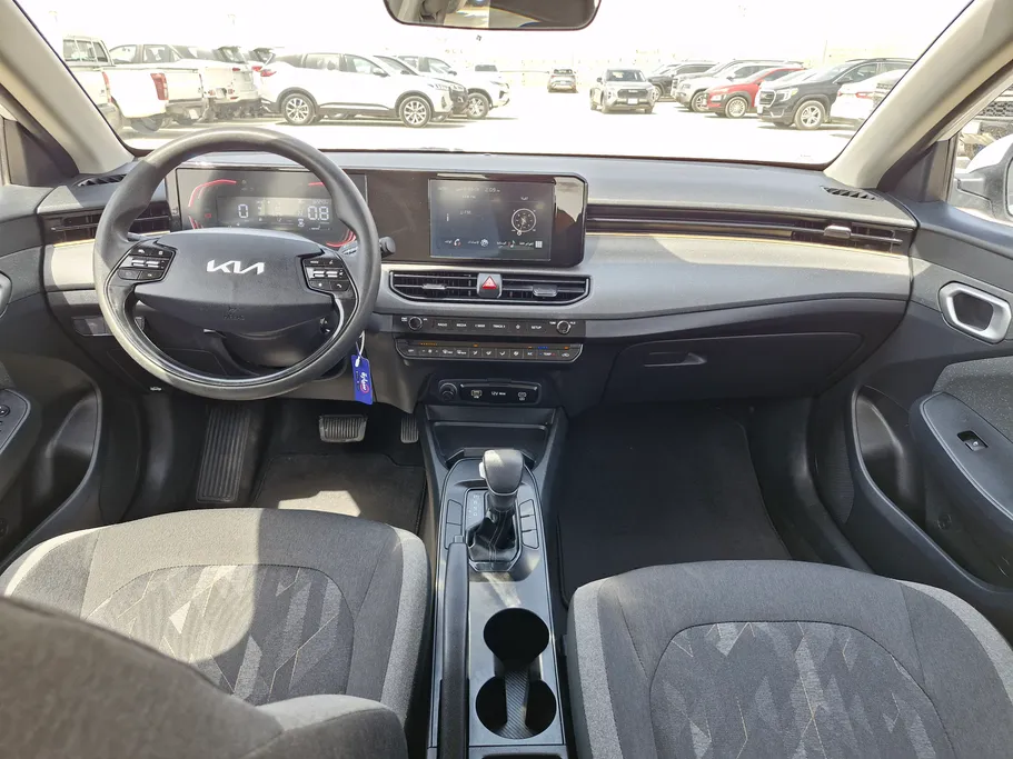2024 Kia K3 LX 