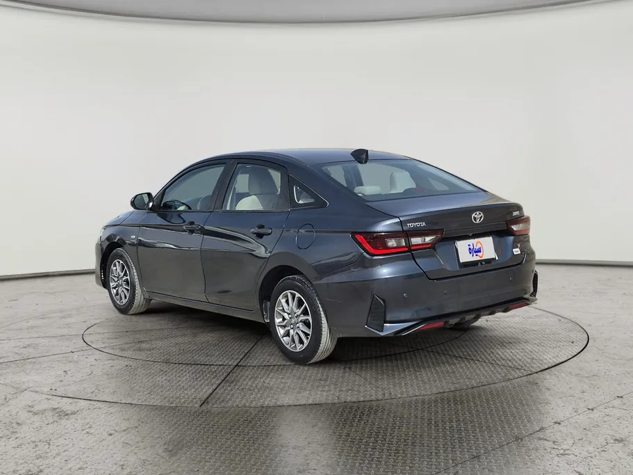 2023 Toyota Yaris  Y 