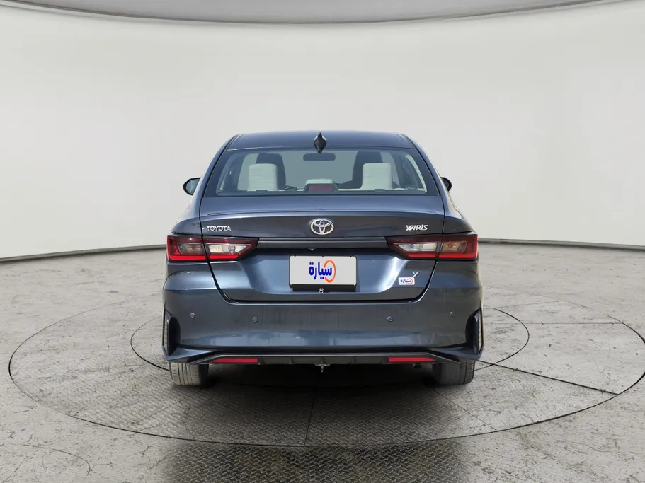 2023 Toyota Yaris  Y 