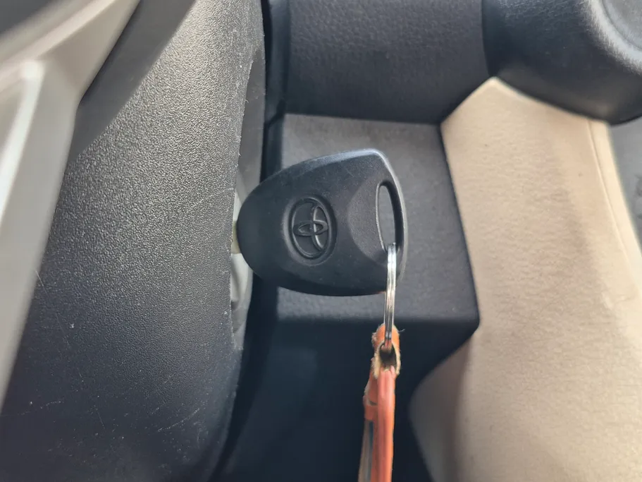 2023 Toyota Yaris  Y 