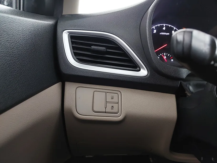 2023 Hyundai Accent Smart 