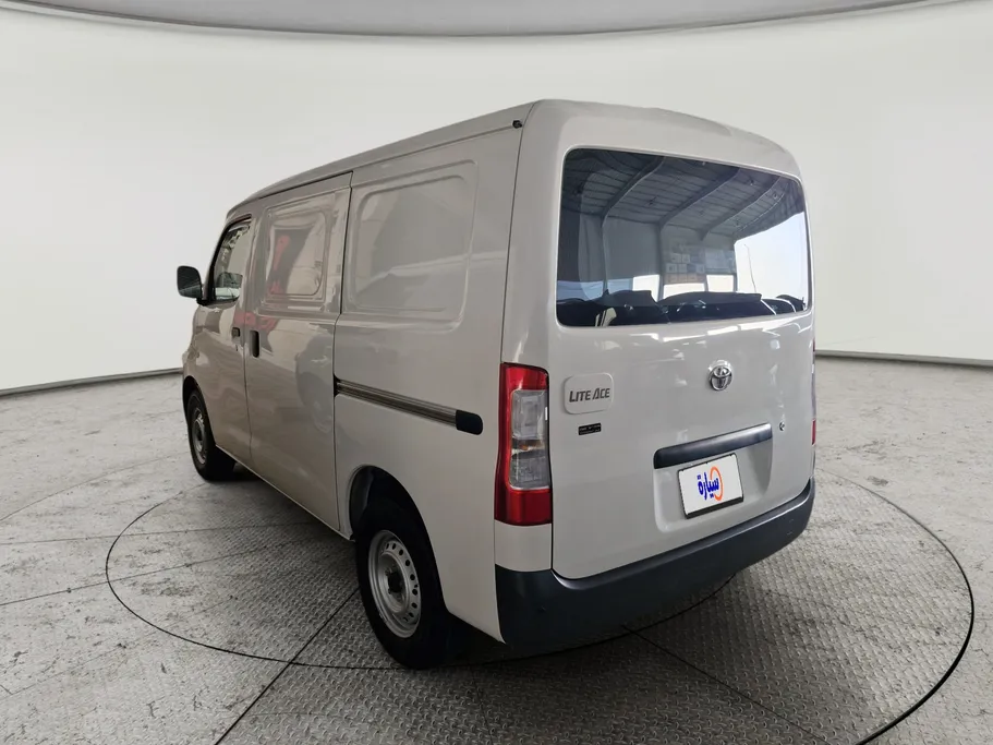 2023 Toyota LiteAce Van 