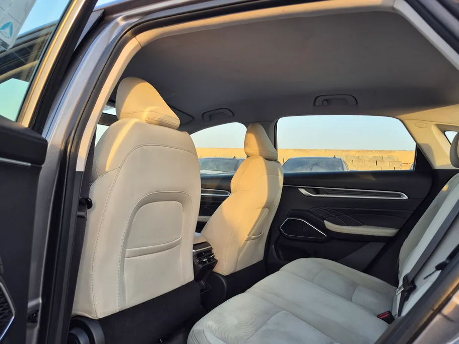 2023 Geely Emgrand GS 