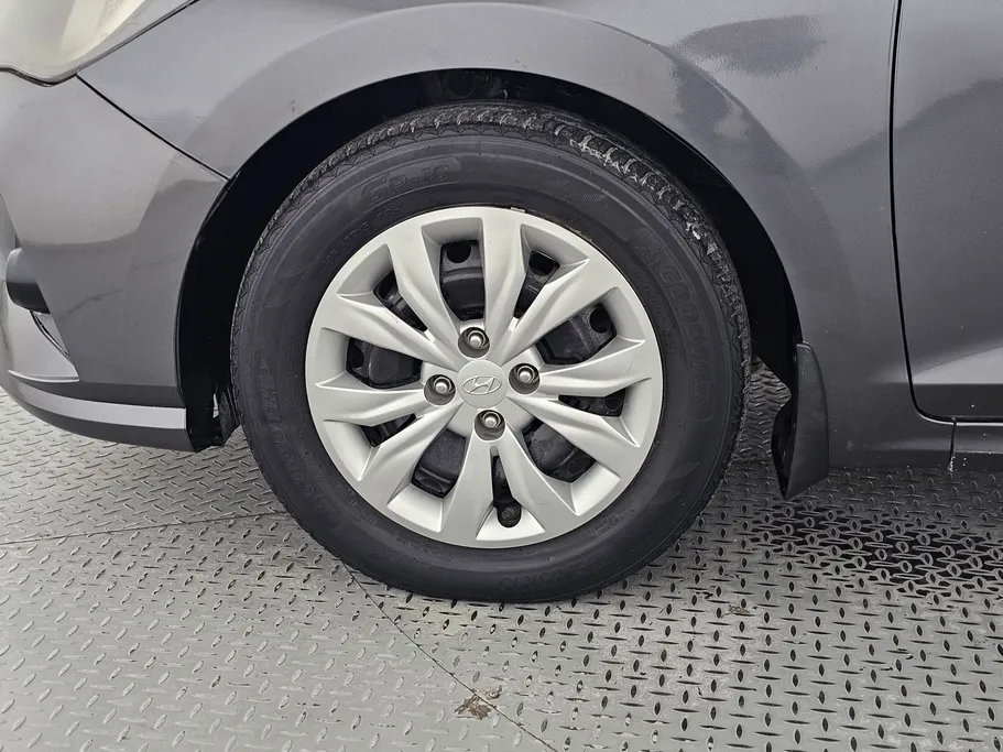 2022 Hyundai Accent Smart 