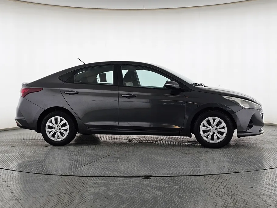 2022 Hyundai Accent Smart 