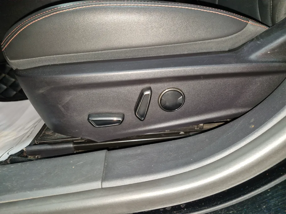 2024 Ford Taurus Titanium 