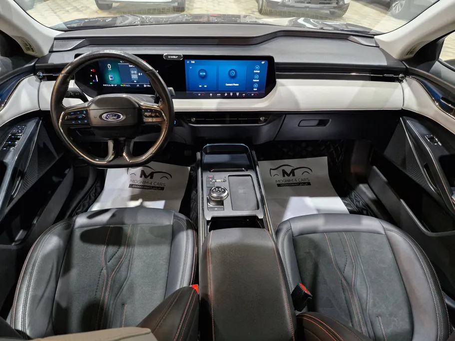 2024 Ford Taurus Titanium 
