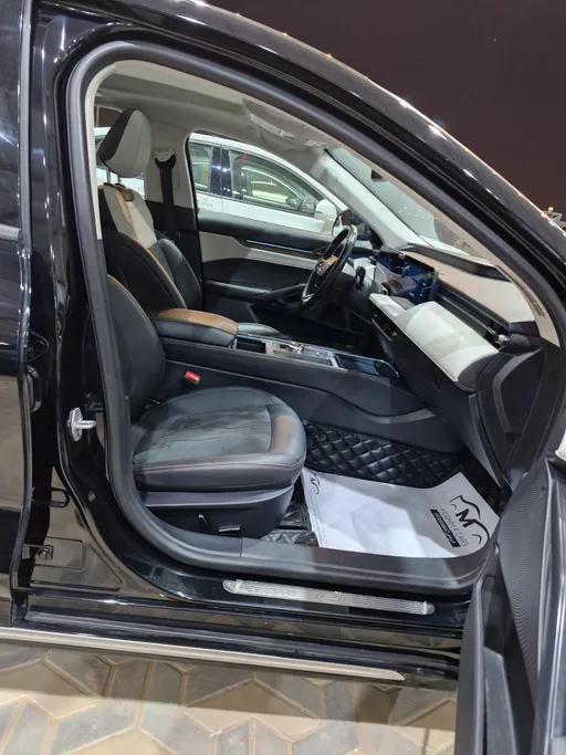 2024 Ford Taurus Titanium 