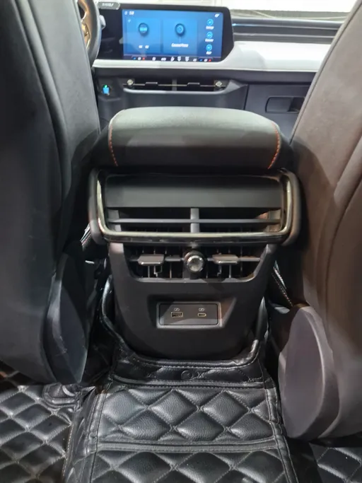2024 Ford Taurus Titanium 