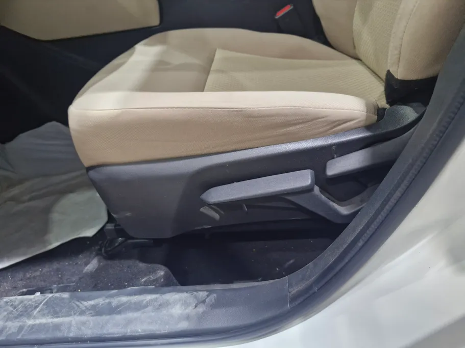 2024 Toyota Yaris  Y 