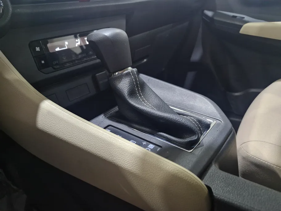 2024 Toyota Yaris  Y 