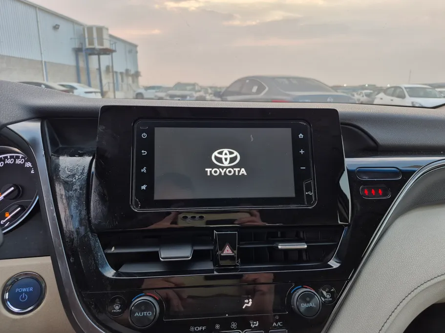 2023 Toyota Camry  LE HEV 