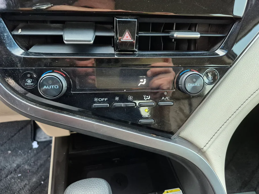 2023 Toyota Camry  LE HEV 
