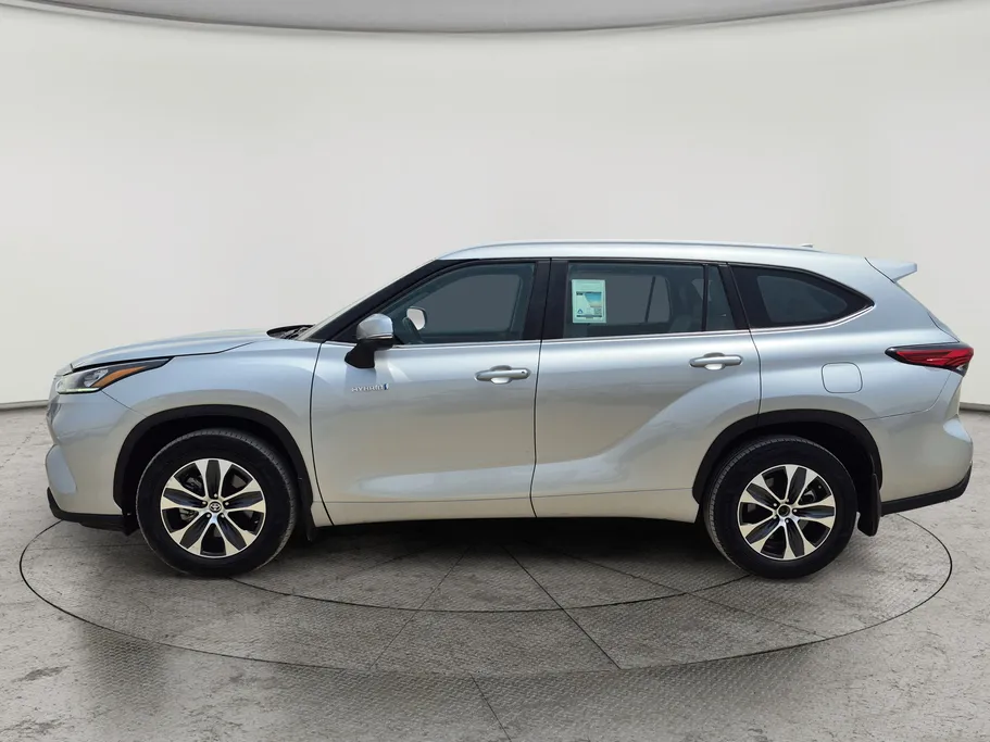 2023 Toyota Highlander GLE 