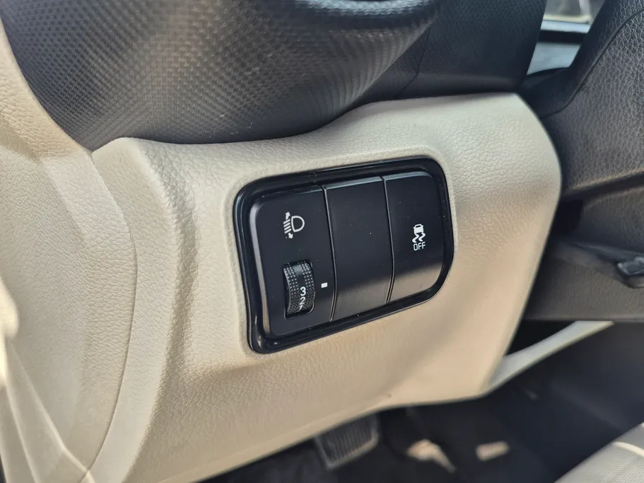 2023 Kia SONET GL 