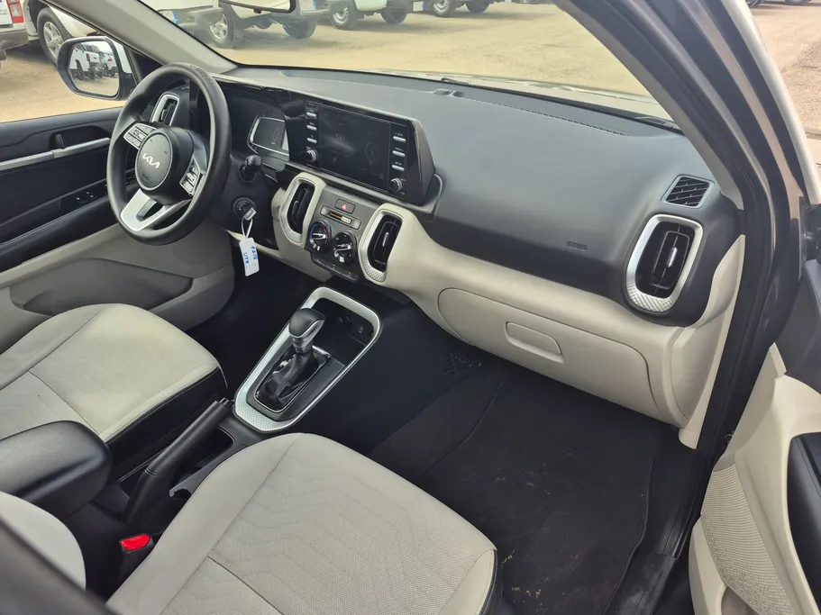 2023 Kia SONET GL 