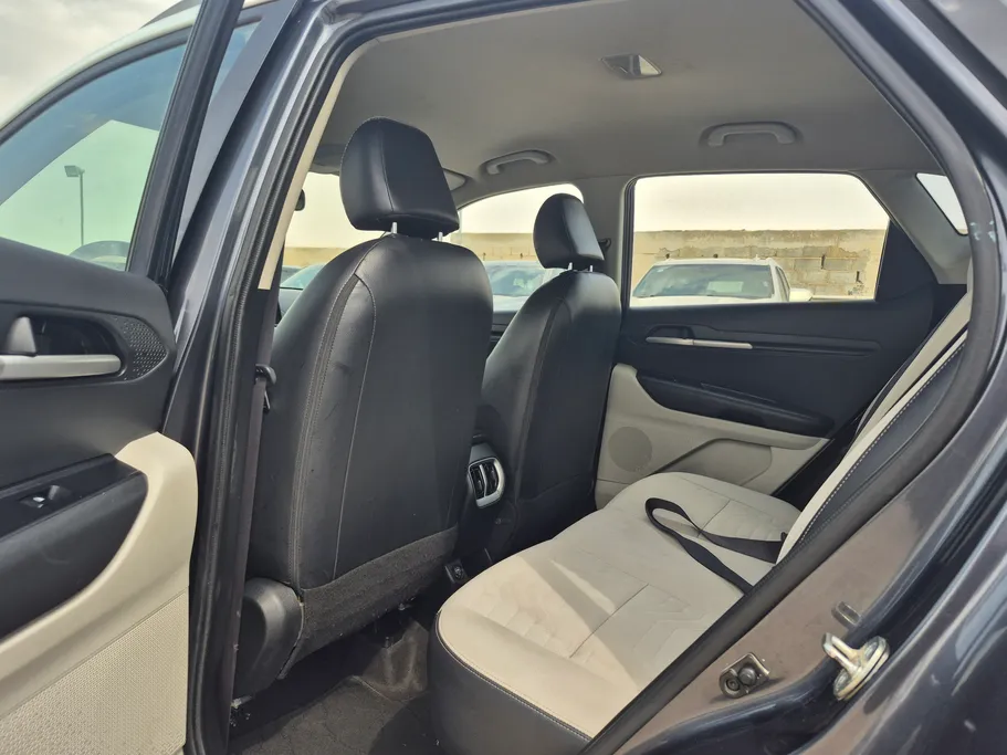 2023 Kia SONET GL 